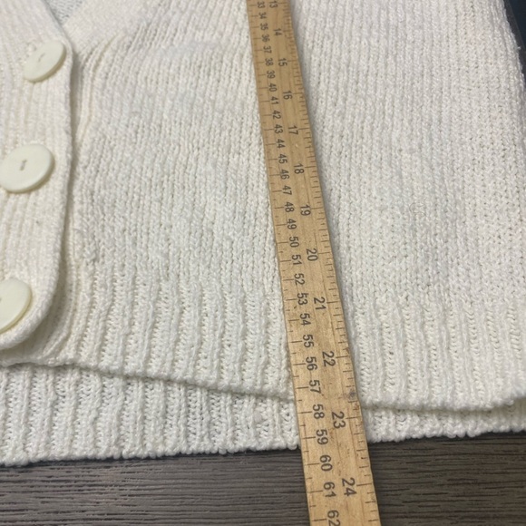 TOI Women's V Neck Big Button Cable Knit Cardigan Sweater Creme L - Picture 6 of 7